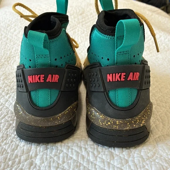 Nike ACG Air Mowabb Trail/Hiking Shoes - Picture 5 of 9